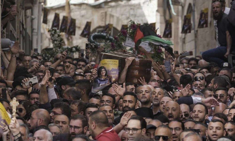Συμβούλιο Ασφαλείας του ΟΗΕ: «Καταδικάζει απερίφραστα τον φόνο» της δημοσιογράφου στη Δυτική Όχθη